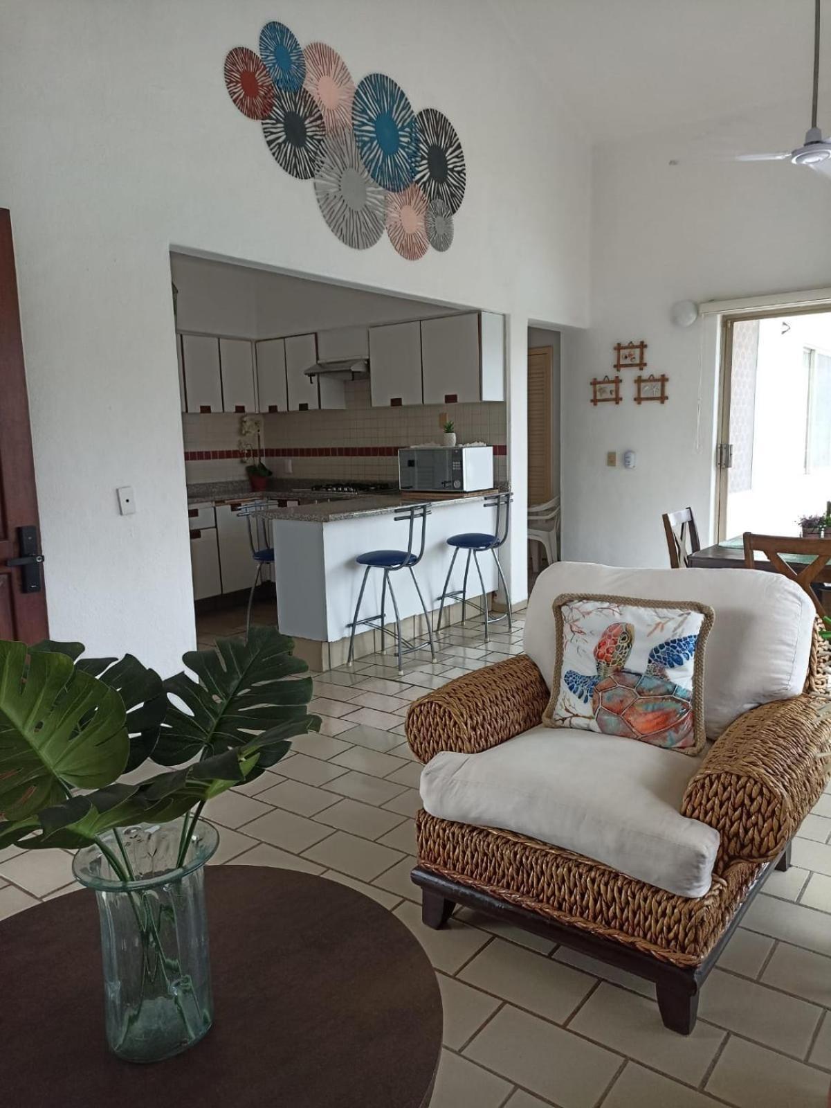 Hermoso Apartamento En Manzanillo Con Alberca Y Cancha De Tenis, Ideal Para Relajarse Y Disfrutar De Una Escapada Tranquila En El Paraiso Tropical Экстерьер фото